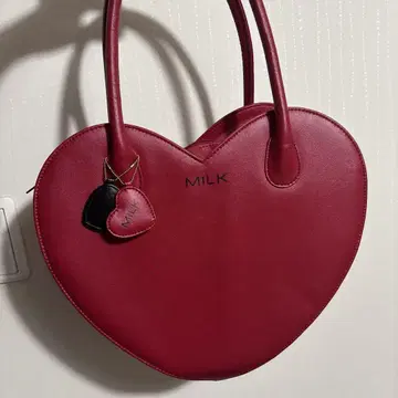MILK 스테디셀러 하트 백 빨간색