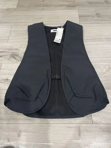 유니클로 U 유틸리티 조끼 L 블랙 미사용 새상품 택 포함 남녀 공용