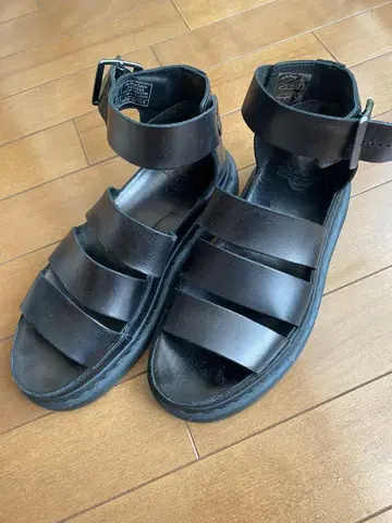 닥터 마틴 샌들
