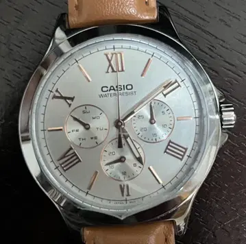 카시오 CASIO 손목시계 MTP-V300 크로노그래프 타입 미사용품