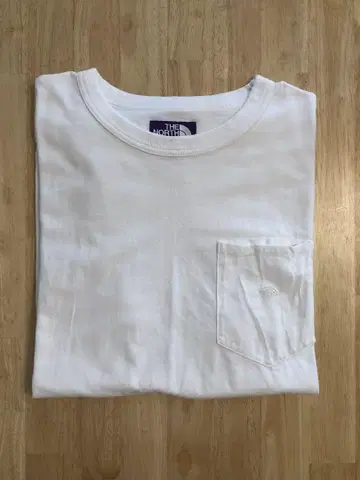 THE NORTH FACE 화이트 티셔츠 L 사이즈