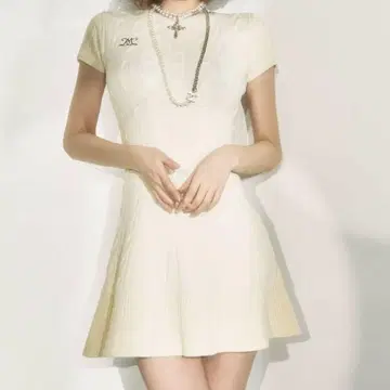 다리치 로고 케이블 니트 미니 원피스