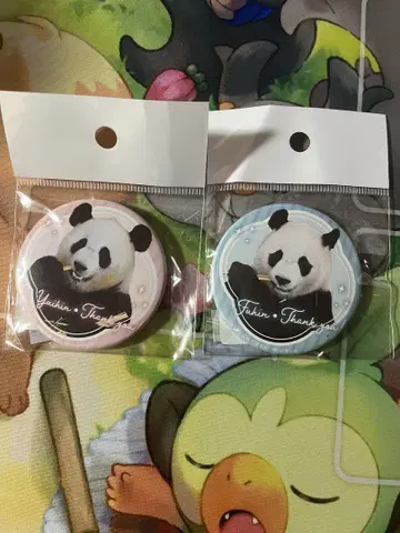 어드벤처월드 캔뱃지 팬더 카에데하마 유이하마 세트
