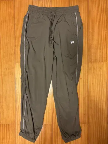 NEW ERA/뉴에라 나일론 팬츠