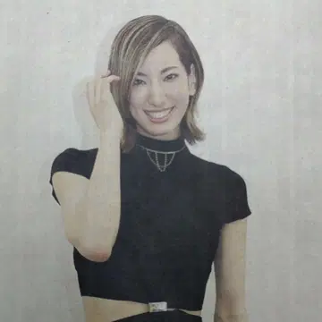 유카 카라시 신문 기사 2020년 달력 플라이어 전 타카츠카 꽃조 탑