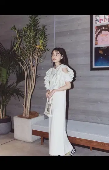 코코딜 프릴 볼레로 레이어 블라우스