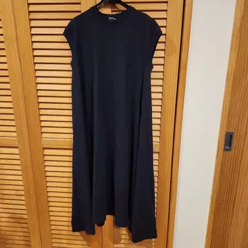 빔즈 보이 챔피온 콜라보 롱 원피스 네이비