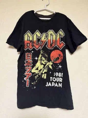 AC/DC 1981년 일본 투어 티셔츠