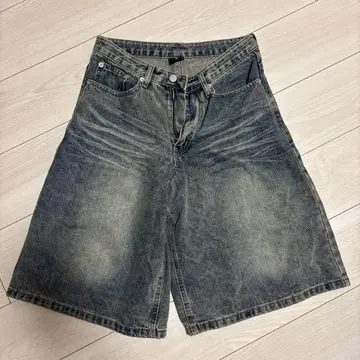 하프 데님 팬츠
