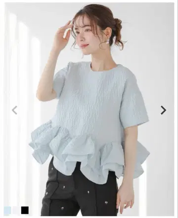 Fitmore 커브 프릴 자카드 탑