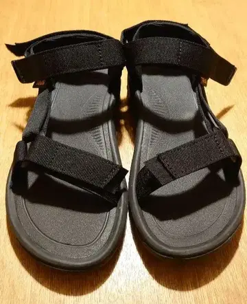 Teva 허리케인 XLT 2 샌들 스포츠 샌들 컨디션 최상