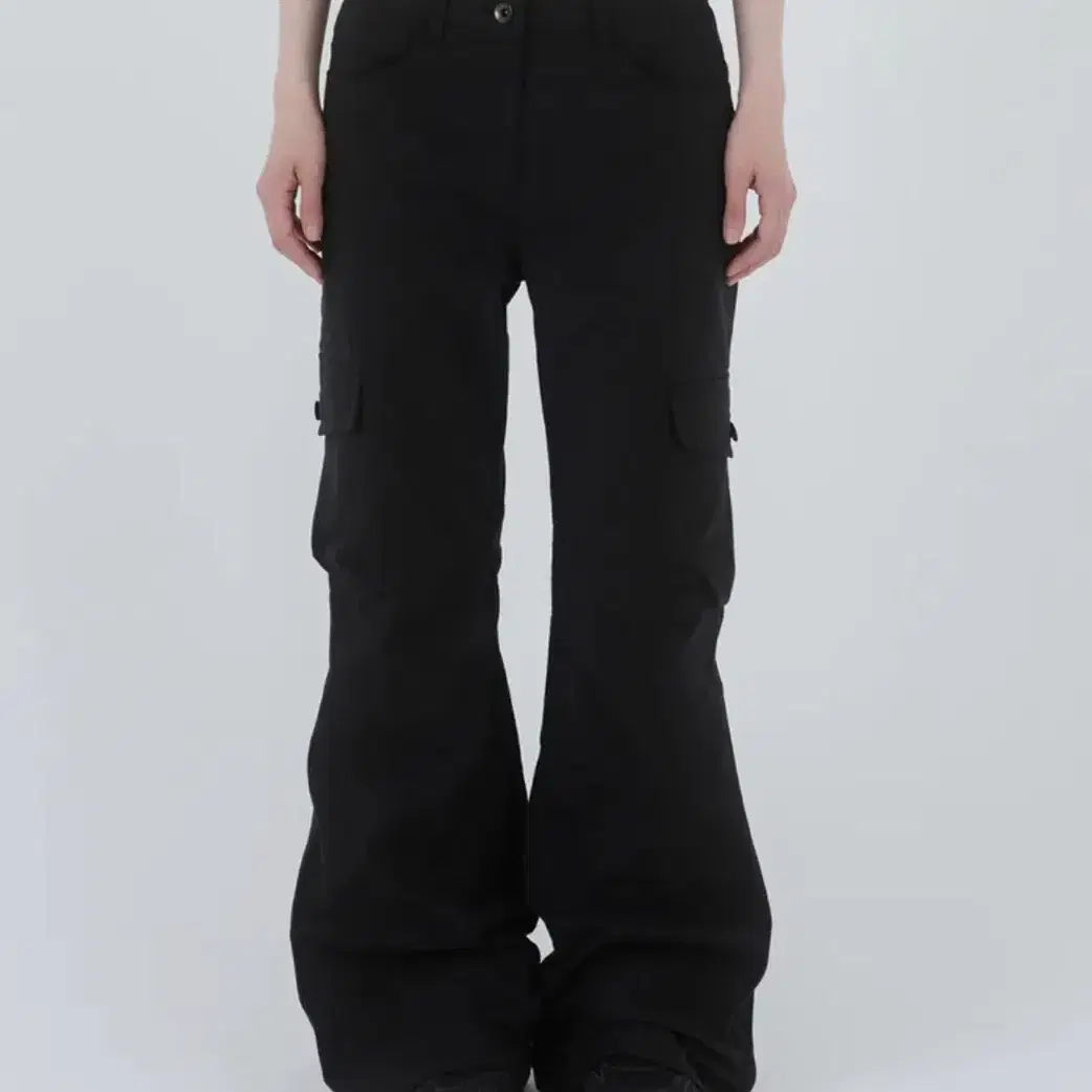 MISEKI SEOUL★韓国★人気★Pocket cargo bootscut pants BLACK Shop 미세키서울카고 on Bunjang Global Site - No more Korean
