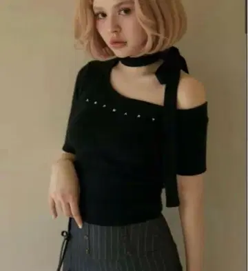 앤드메리 나나 리본 원숄더 톱