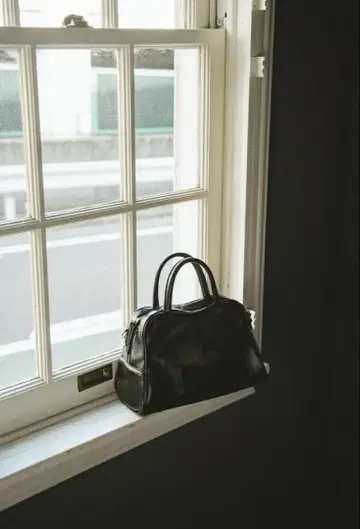 PINUE 웨이브 보스턴 백 BLACK