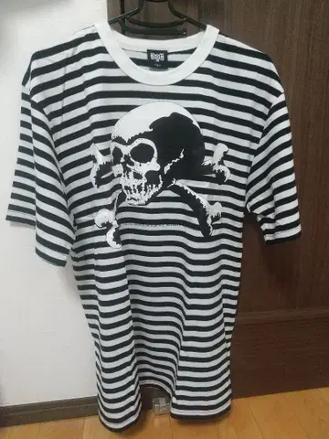 BOUNTY HUNTER 스컬 티셔츠 XL