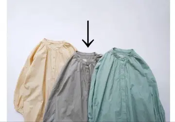 휴일과 시 만다린 블라우스 그레이 7부 소매