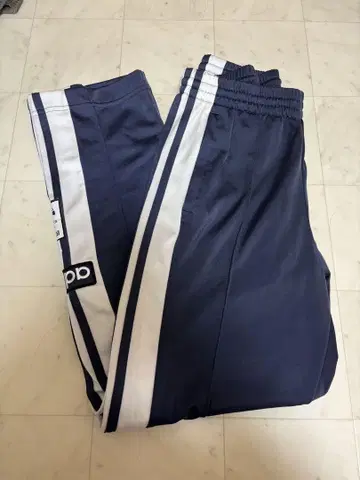 adidas 아디브레이크 팬츠 네이비