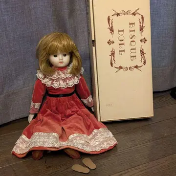 비스크 인형 쇼와 레트로 박스 있음