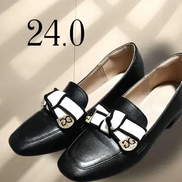 스퀘어토 로퍼 24cm 로고 리본 블랙 새상품급