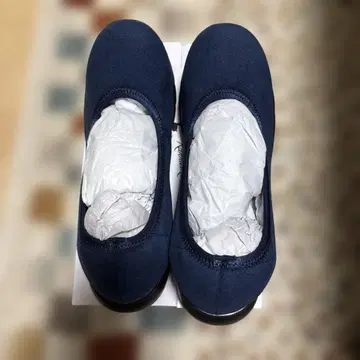 새상품 락락 하늘을 나는 워셔블 펌프스 네이비 24.0cm 상자 포함