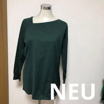 NEU 우루티마 코튼 아시메 넥 다크 그린 스퀘어 넥 긴팔 상의