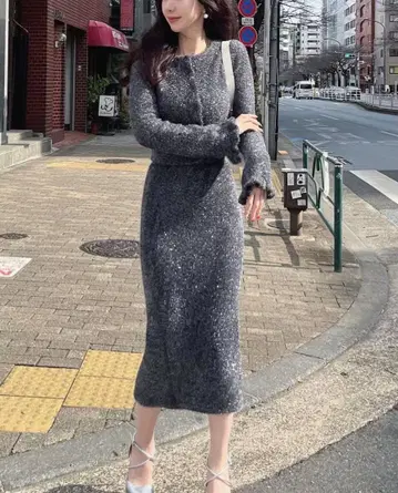 로얄 파티 라메 필름 니트 셋업
