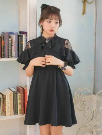 내일 카노 원피스 ROJITA 유아테야