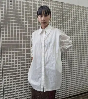 AMERI 2웨이 허리 라인 셔츠