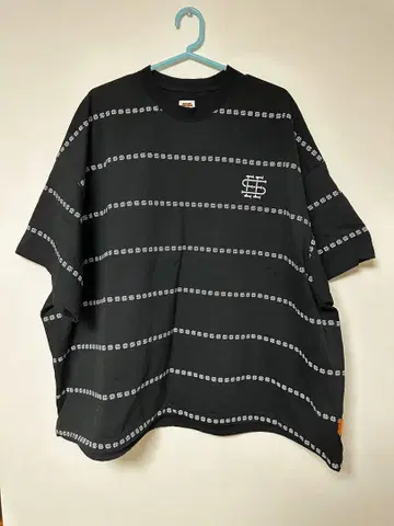seesee 티셔츠