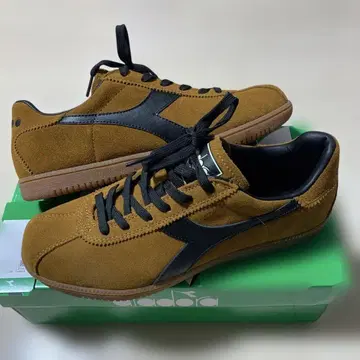 디아도라 도쿄 26.5cm 중고