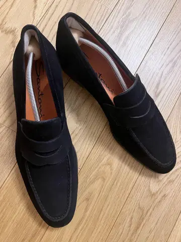 Santoni 블랙 스웨이드 로퍼 슬립온