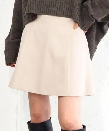 tiptop 팁탑 하이웨스트 치마바지 아이보리 M 완판템