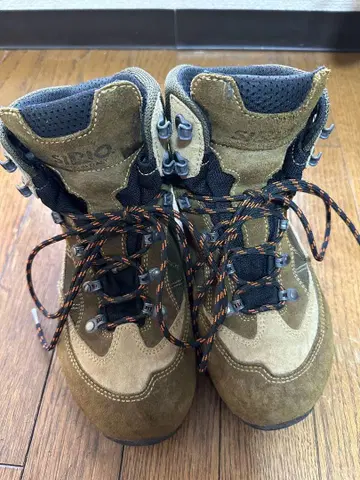 등산화 시리오 24.5cm