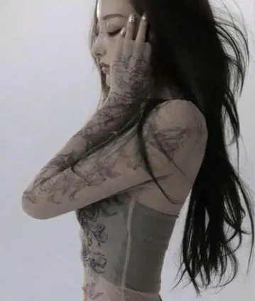 melt the lady lily tattoo tops 멜트 더 레이디