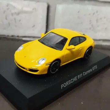 포르쉐 911 카레라 GTS