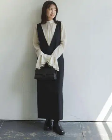 스트레이트 V 넥 원피스 블랙 38