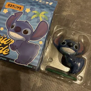 52toys by your side 스티치