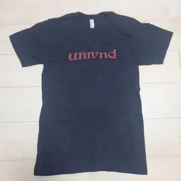 UNWOUND 티셔츠 Leaves Turn Inside You