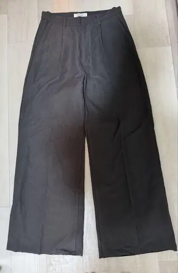 selle glant 와이드 스트레이트 컷오프 팬츠 차콜 그레이