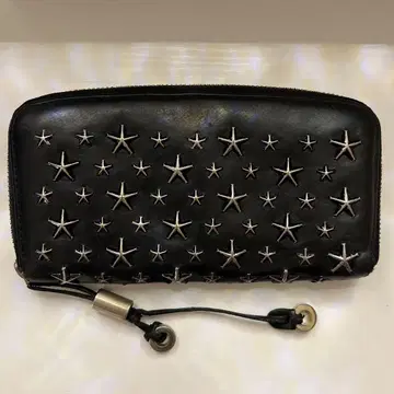 JIMMY CHOO 별 패턴 스터드 장지갑