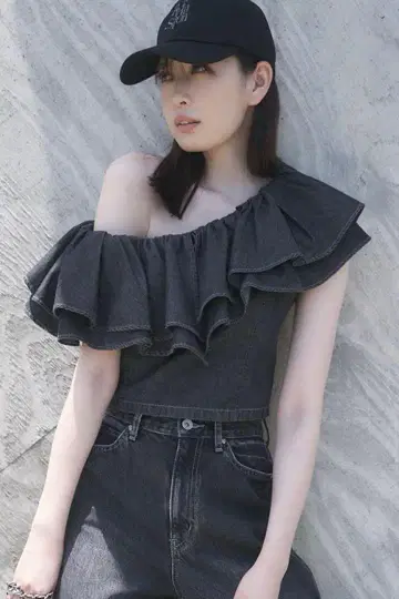 데님 프릴 블라우스 코코딜