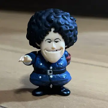 D r. 슬럼프 아라레짱 밀리터리 코스튬 피규어 2 마시리토