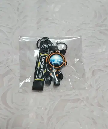 EXPLORE FUTURE 스트랩