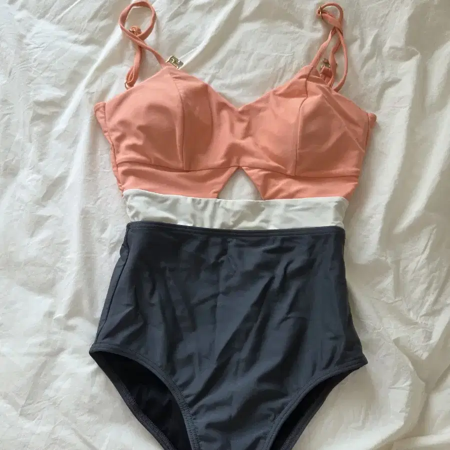 NACHE Swimsuit COSMIC SWIM SUIT BLACK on Bunjang Global Site.