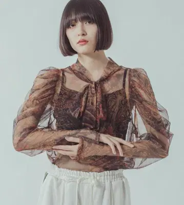 &ellecy 앤드 엘르 블라우스