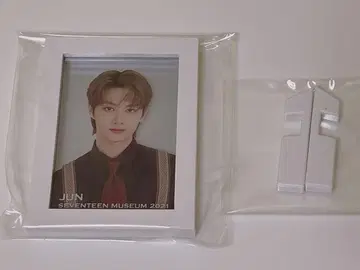 SEVENTEEN museum 2021 준 프레임 스탠드