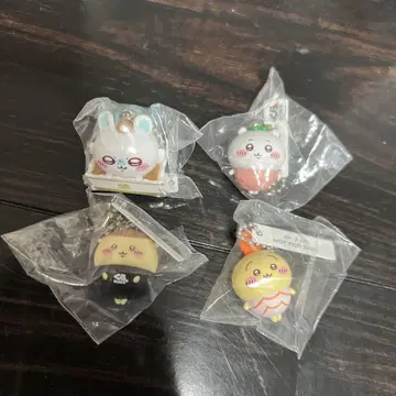 쿠라스시 x 치이카와 (먼작귀) 피규어 4종 세트