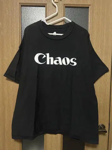 Is-ness music Chaos 티셔츠 블랙