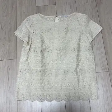 23구 레이스 반팔 블라우스 코튼 아이보리