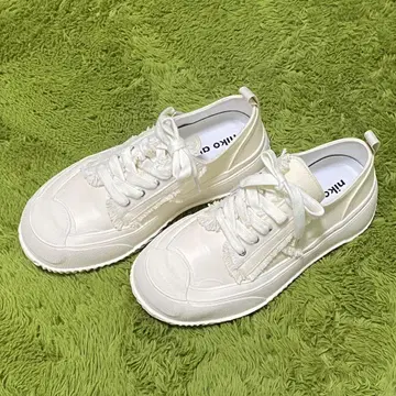 niko and ... 프린지 디자인 스니커즈 아이보리